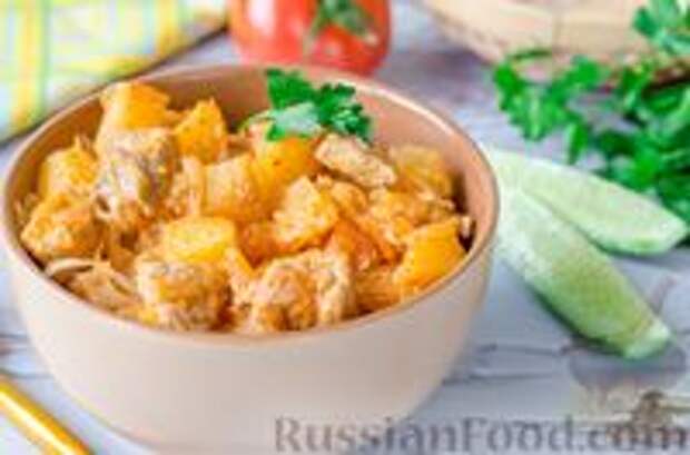 Фото к рецепту: Мясное рагу с квашеной капустой