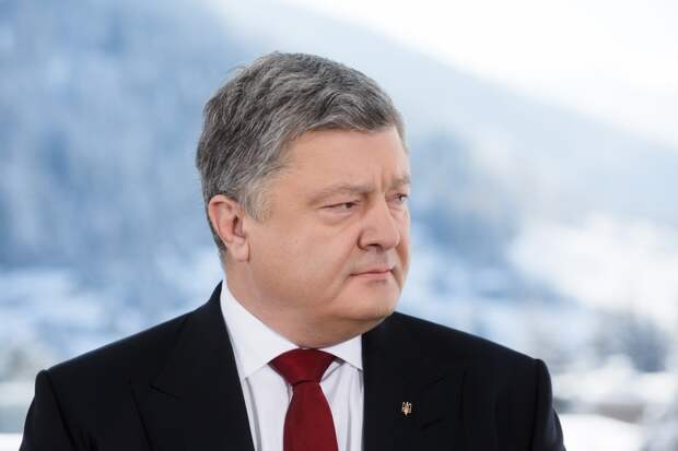 Порошенко нарекли «современным гонителем церкви» Порошенко нарекли «современным гонителем церкви»