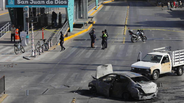 Россияне не обращались в консульство за помощью в связи с беспорядками в Мексике