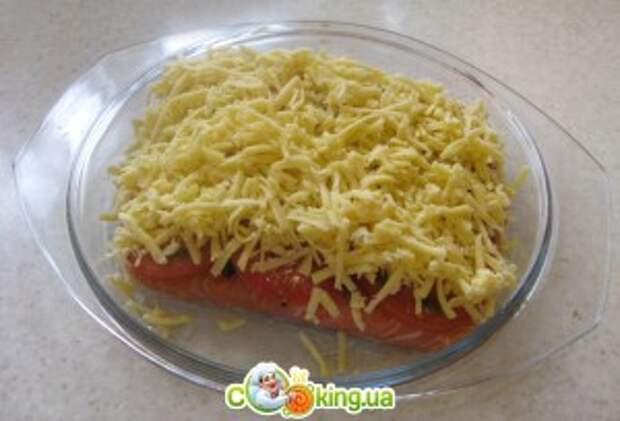 Лосось запеченный с маслинами, помидорами и сыром - приготовление 