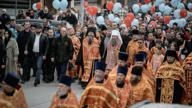 На крестный ход вышли 4500 уральцев
