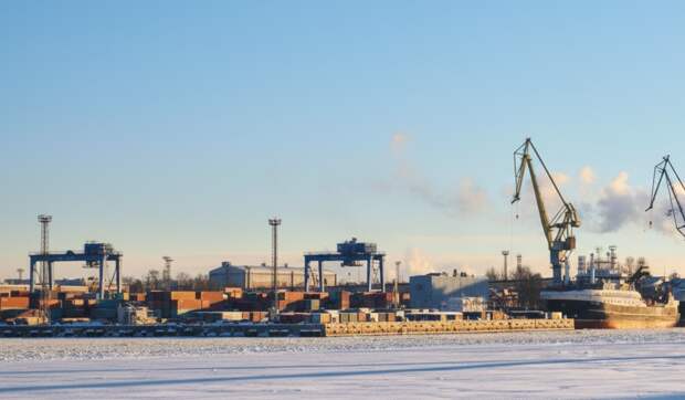 «Ъ»: Экспорт через порты на Балтике оказался под угрозой из-за льдов и осмотров