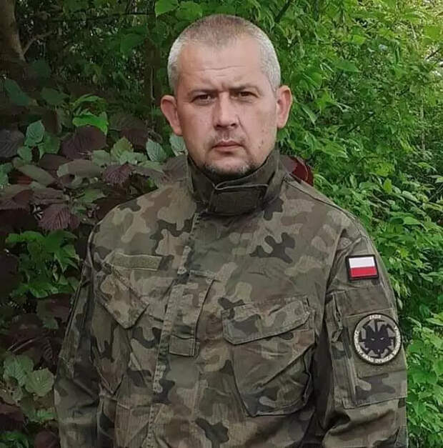 Власти Польши должны отвергнуть обращение политического крыла нацбата «Азов»- партии «Нацкорпус», которая накануне предложила...