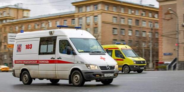 Более 350 тысяч выездов на дом совершили врачи поликлиник за месяц / Фото: mos.ru