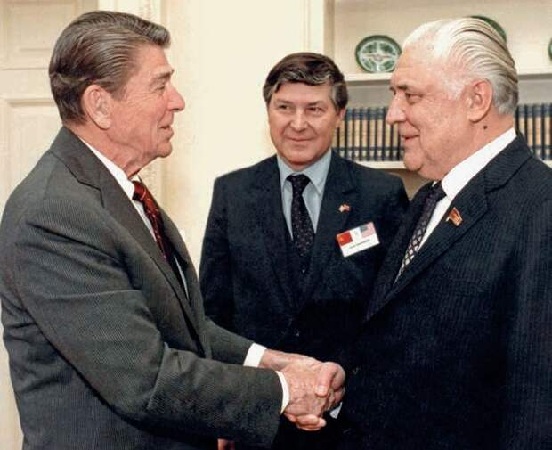 В Белом доме с президентом США Рональдом Рейганом. 1985 г.
