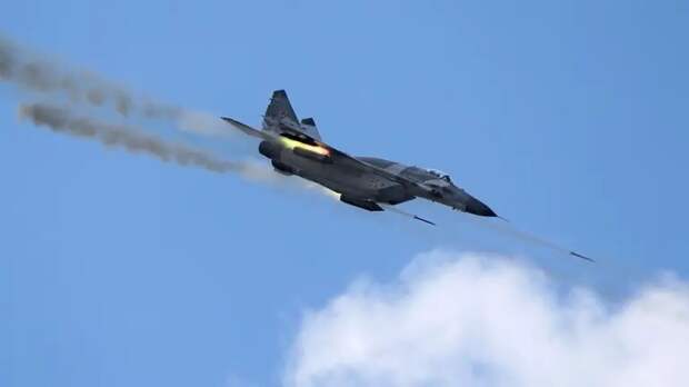 Американским летчикам пришлось пить водку после тестирования истребителей МиГ-29