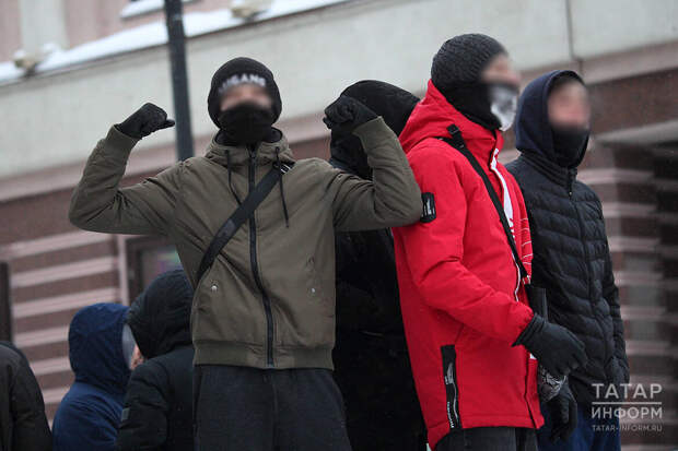 «Если у ребенка нет авторитета в семье, он найдет его вне дома»: как вербуют террористы