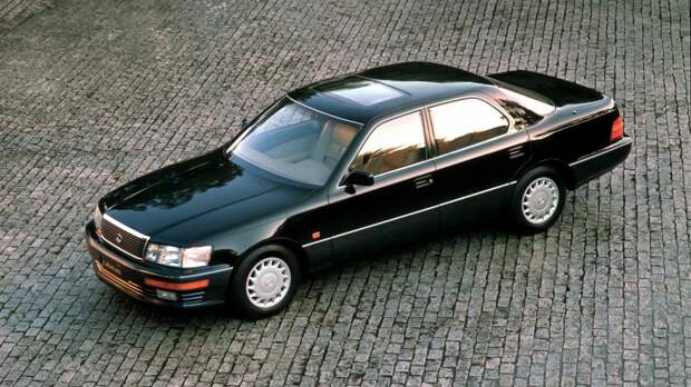 Lexus LS 400 Worldwide (UCF10) '1989–94 чёрный вид сбоку