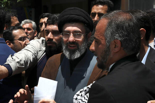 Посол Ирана оценил, насколько Моджтаба Хаменеи подходит на роль лидера Ирана