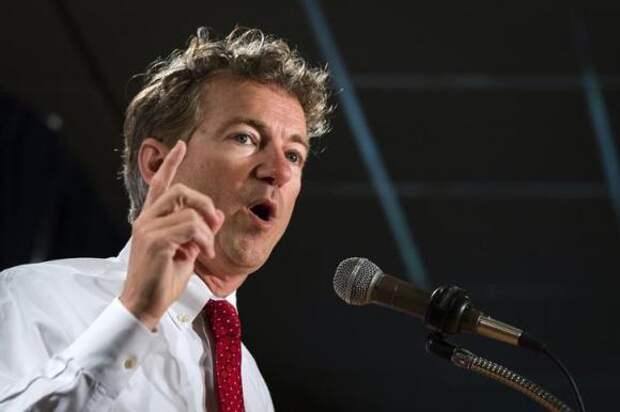 Senator Rand Paul (R-KY) speaks during the inaugural Freedom Summit meeting for conservative speakers in Manchester, New Hampshire April 12, 2014.  REUTERS/Lucas Jackson