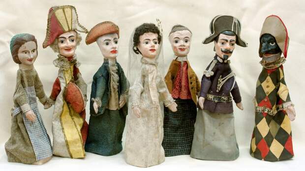 ГМИИ им Пушкина представил выставку «Августейшие. Куклы»