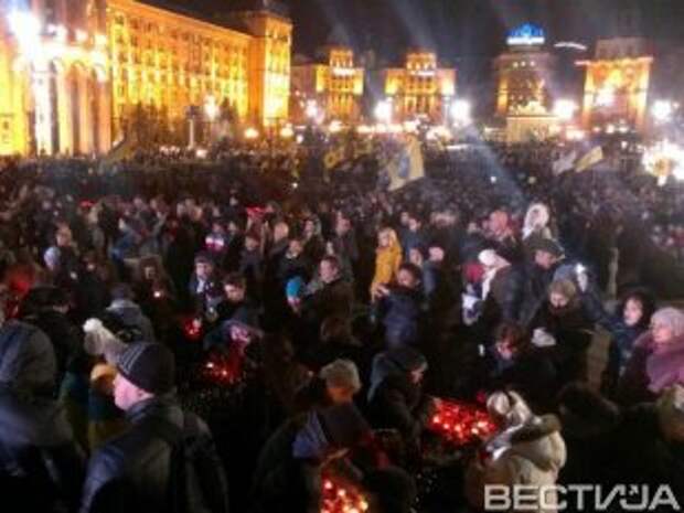 На Майдане идет Народное вече На Майдане идет Народное вече