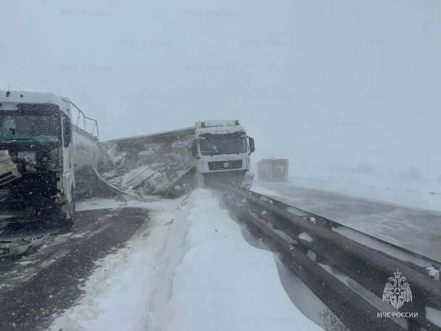 Трасса М-4 перекрыта из-за ДТП в Тульской области: организован объезд через Богородицк