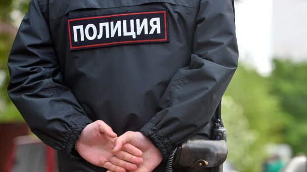 Российская школьница оттаскала за волосы продавца в магазине и попала на видео