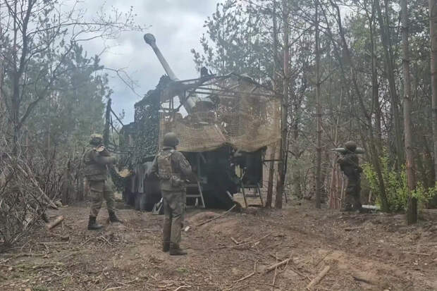 «Скорострельная и точная»: расчет «Мальвы» отработал по замаскированным укреплениям противника