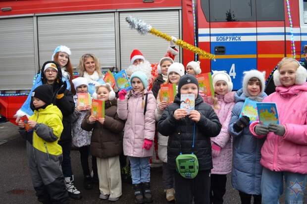 Флешмоб под Новый год Бобруйск.