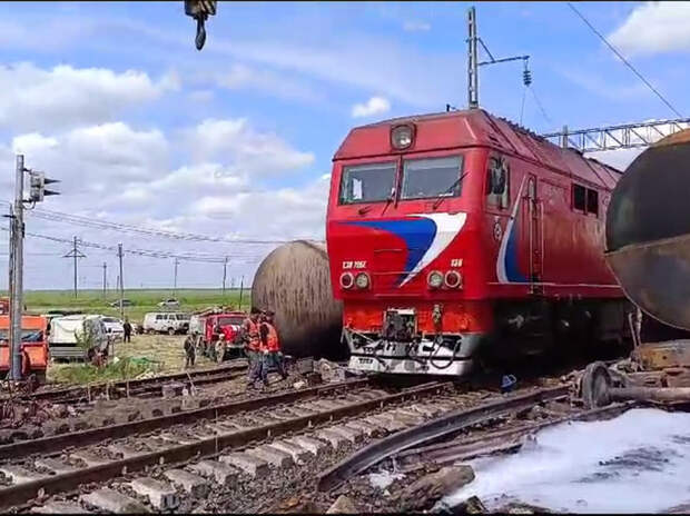 Движение поездов на станции Куберле возобновилось после инцидента с сходом вагонов с рельсов