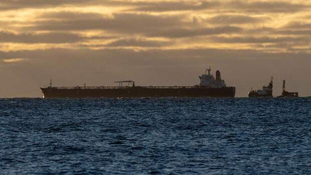 Второй танкер за два дня захвачен у берегов Сомали