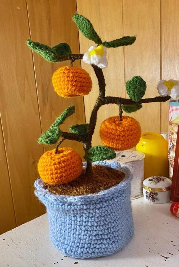 Люди, которые с помощью вязания создают маленькие шедевры