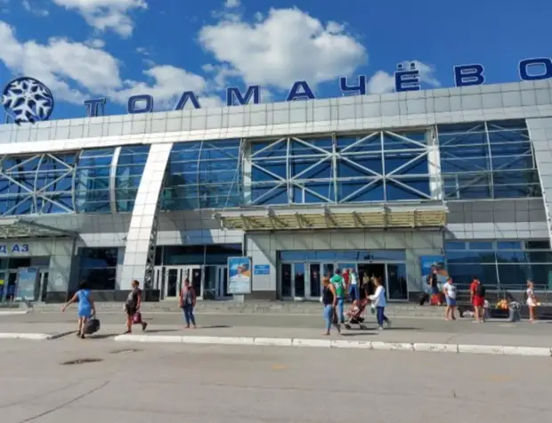 В аэропорту «Толмачево» не вводят режим простоя вслед за «Внуково»