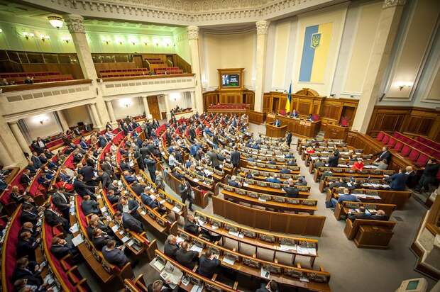 Оппозиция в Раде инициирует импичмент Зеленскому Оппозиция в Раде инициирует импичмент Зеленскому