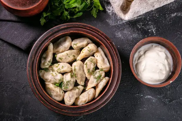 На фуд-холле Eat Market в «Смоленском Пассаже 2» начал работать корнер дагестанской кухни «Мука»