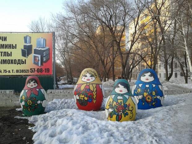 Русская Барби: матрёшки во дворах и в общественных пространствах город, матрёшка, улица, эстетика