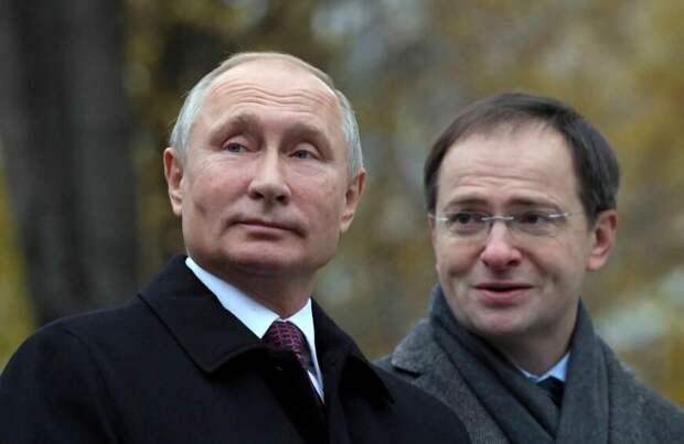 Владимир Путин и Владимир Мединский (иллюстрация из открытых источников)