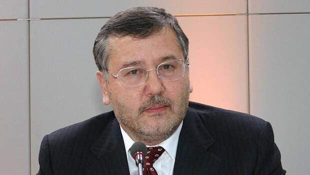 Экс-глава минобороны Украины призвал Киев отказаться от идеи «возвращения» Крыма