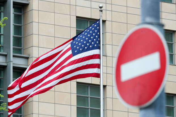 Экс-сотрудник ЦРУ заявил о готовности США пожертвовать всем ради своих интересов