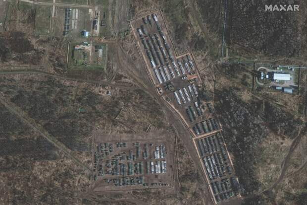 Американцы обнаружили "армады" российских танков на "границе с Украиной"