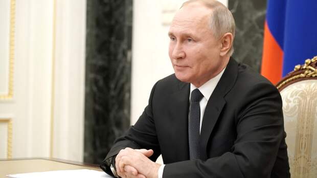 Владимир Путин поручил принимать в вузы больше будущих логопедов