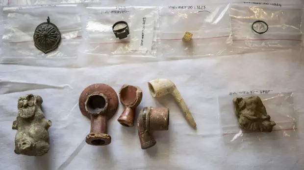 Реставраторы передадут музеям Москвы коллекцию старинных предметов