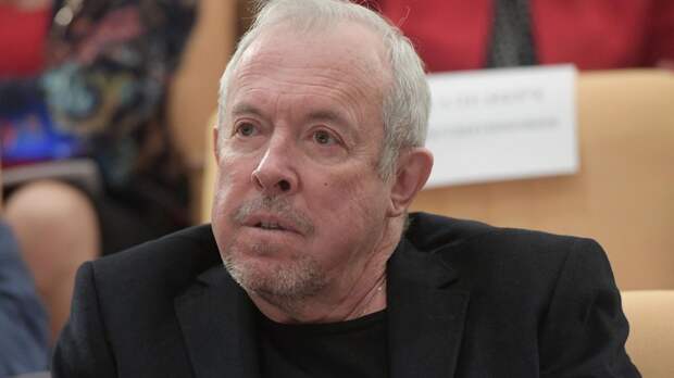 Эксперт объяснил, как Макаревича* могут лишить звания ветерана труда