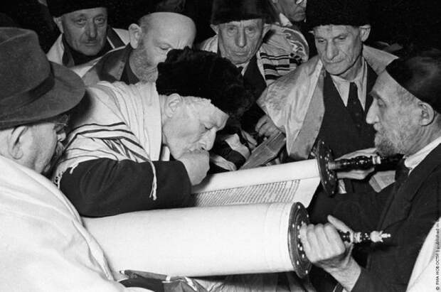 Чтение Торы в московской синагоге, 1956 история, события, фото