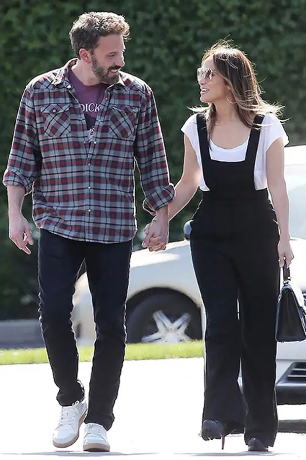 Off-duty: помолвленные Дженнифер Лопес и Бен Аффлек в Лос-Анджелесе