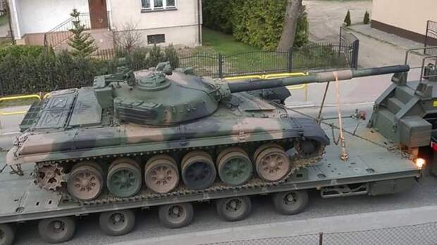 Транспортировка танка Т-72М1. Источник: https://bmpd.livejournal.com/4519570.html