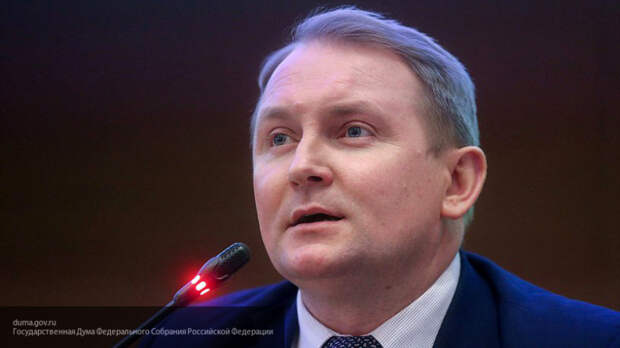 Шерин сравнил обещание Чехии не вводить новые санкции против РФ с "шубой с барского плеча"