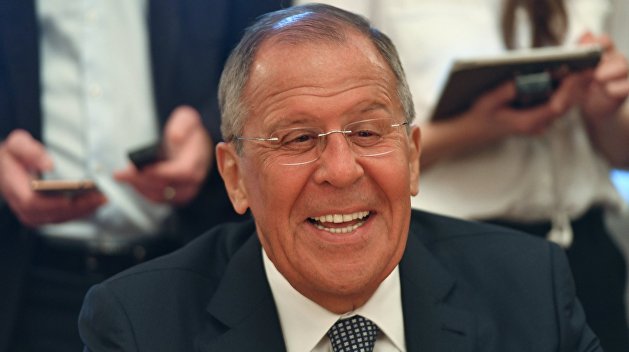 Ко дню рождения министра острых фраз: как Лавров шутил об Украине и не только