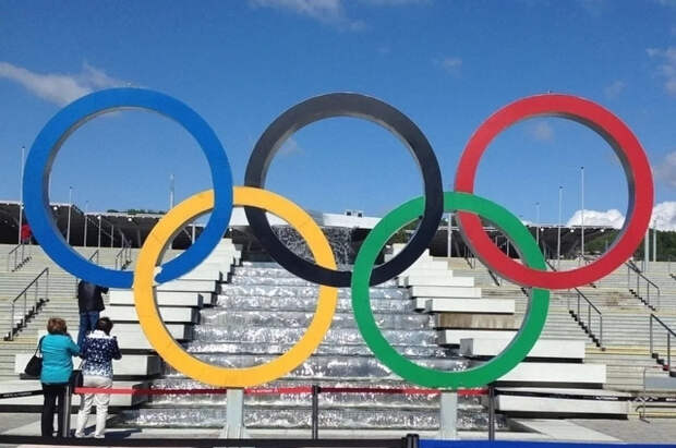 Олимпийцы и паралимпийцы из РФ получат смартфоны после возвращения с Игр