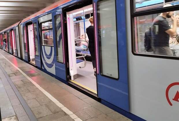 На ближайшей к Алтуфьевскому станции метро изменился режим работы эскалаторов