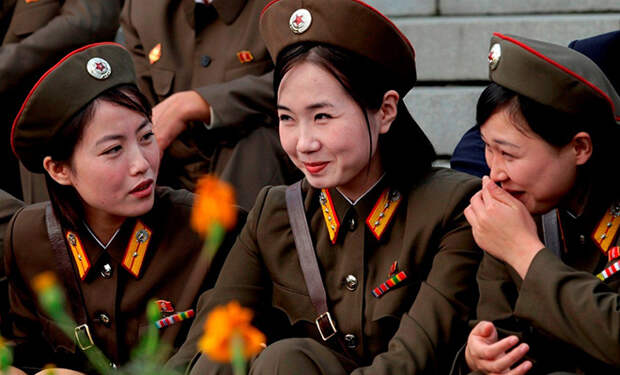 Женщины в армии Северной Кореи: служат наравне с мужчинами и размещаются в одних и тех же воинских частях