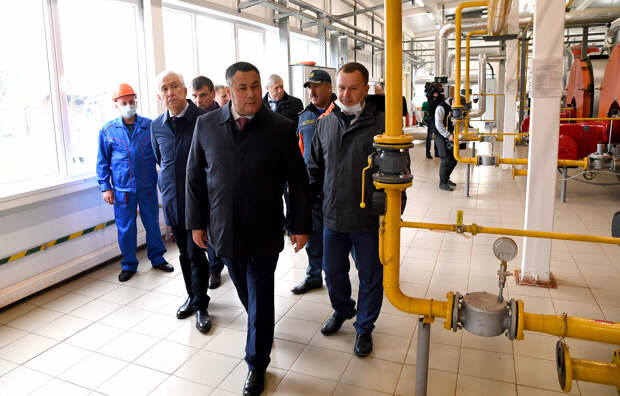 Глава региона Игорь Руденя осмотрел автоматизированную котельную в Нелидово