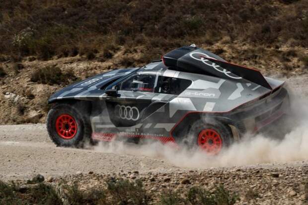 audi-rs-qe-tron-ралли-дакар-моторленд-арагон-ауди-спорт-2021-проавто-10