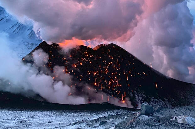 Извержение Ключевского вулкана на Камчатке