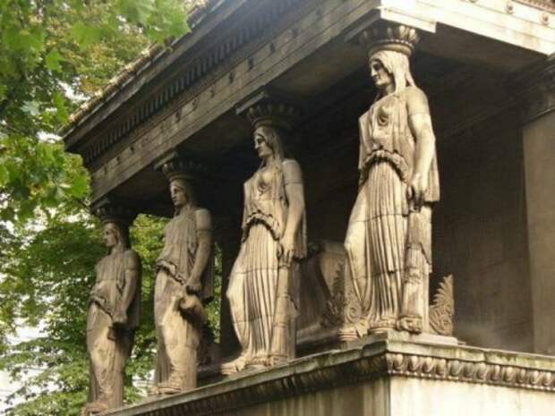 Достопримечательности, которые были созданы случайно