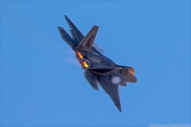 F22 05 F22 05