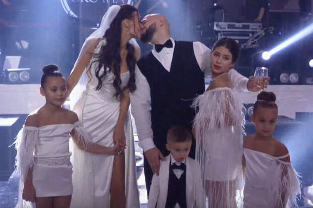 Блогерша Самойлова пообещала не делить детей с рэпером Джиганом