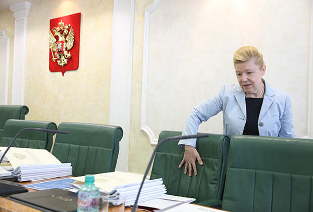 Председатель комитета Госдумы РФ по вопросам семьи, женщин и детей Елена Мизулина на заседании Координационного совета при президенте РФ по реализации национальной стратегии действий в интересах детей