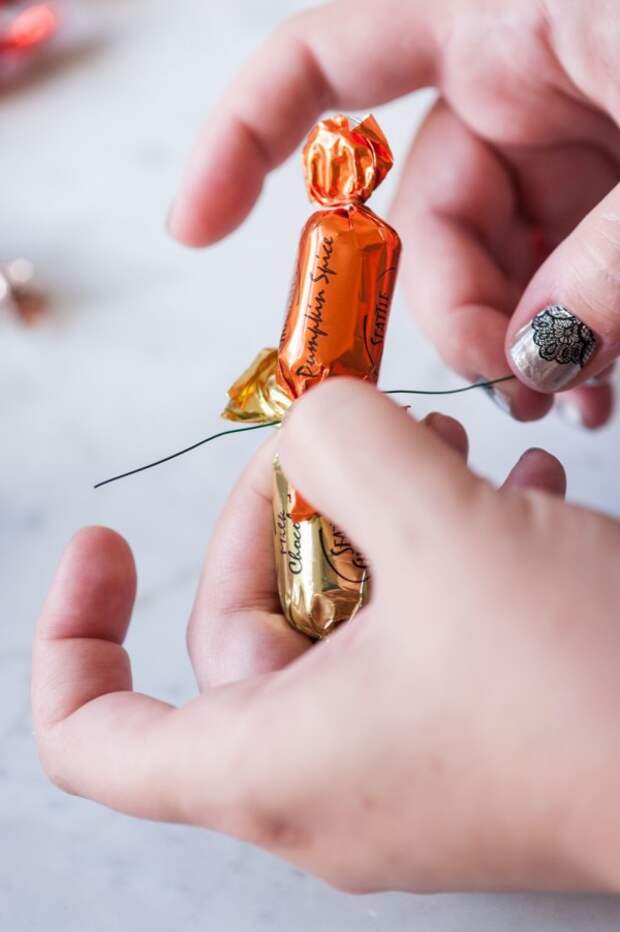 Гирлянда из конфет (Diy)